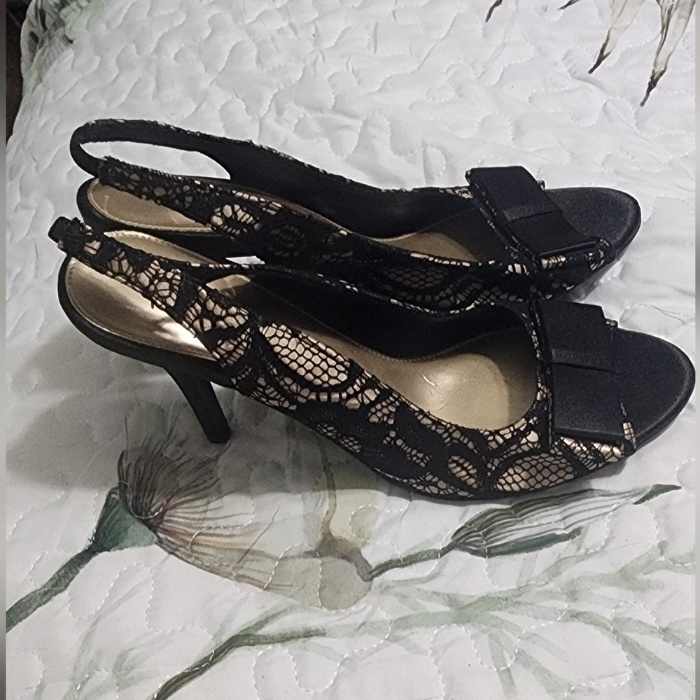 Shoes - Picture 2 of 2